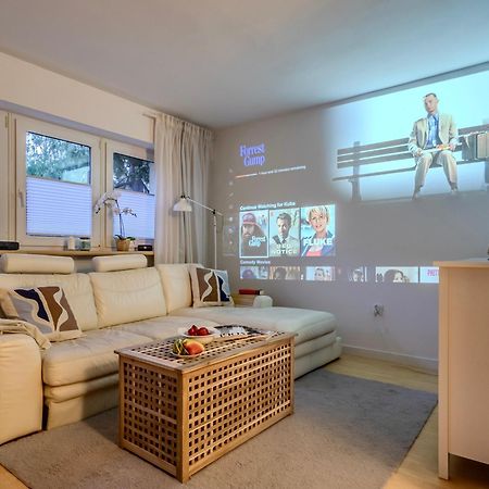 Appartamento Rezydencja Filmowa- Wygodny Apartament 10 Min Od Lotniska I Centrum Varsavia Esterno foto