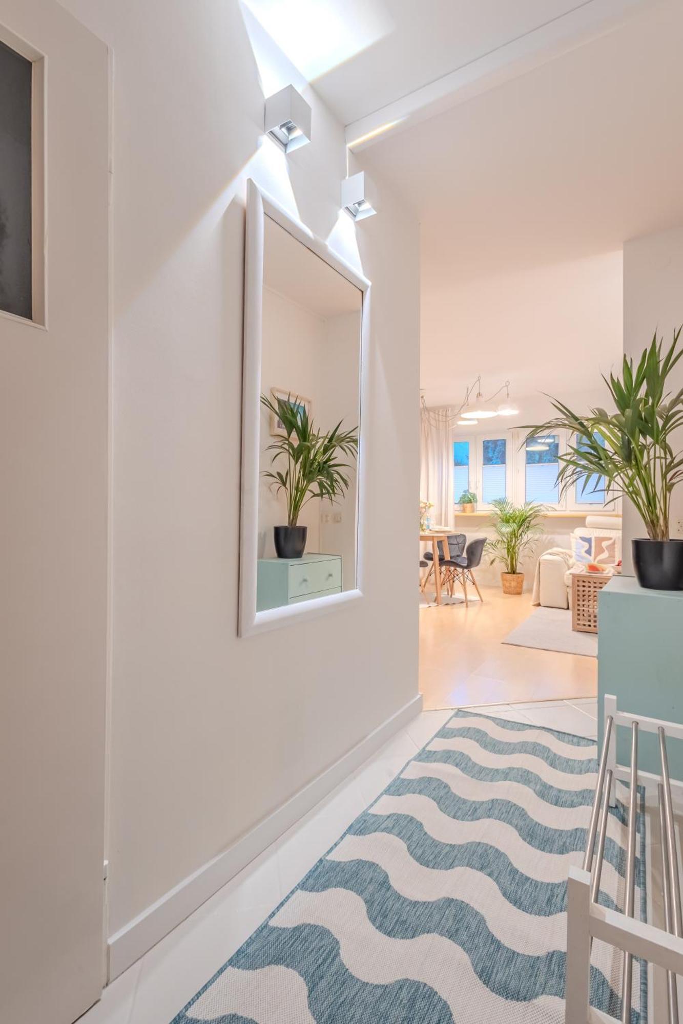 Appartamento Rezydencja Filmowa- Wygodny Apartament 10 Min Od Lotniska I Centrum Varsavia Esterno foto